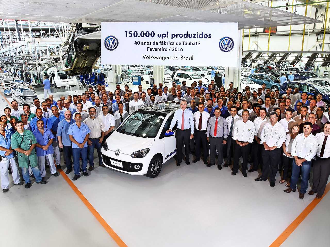 Fbrica da VW em Taubat comemora a produo de 150.000 up!
