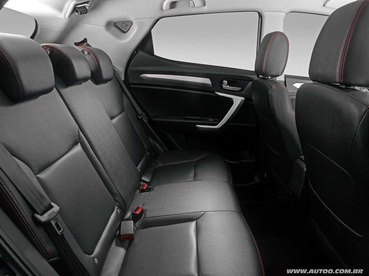 JAC�T50 2016 - bancos traseiros