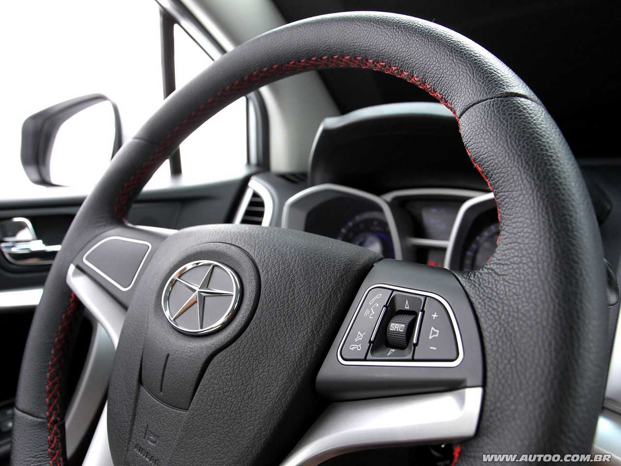 JAC�T50 - Foto 63 de 113 - 1600 x 1200 pixels2016 - volante