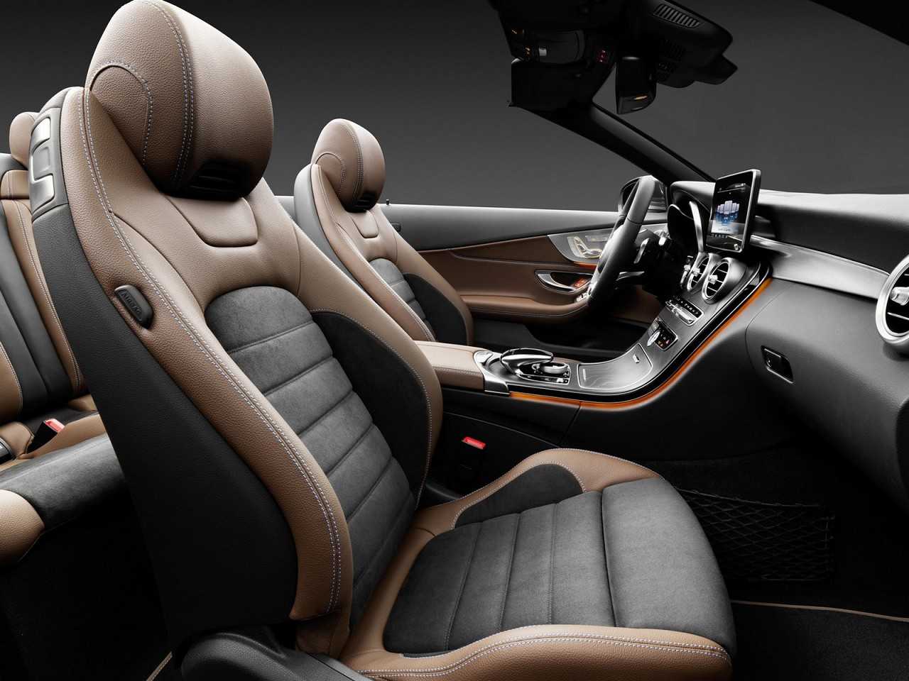 Mercedes-Benz�Classe C Cabriolet 2017 - bancos dianteiros