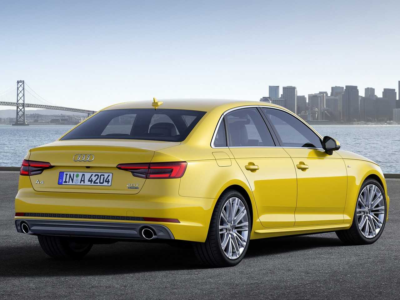 Audi�A4 2017 - �ngulo traseiro
