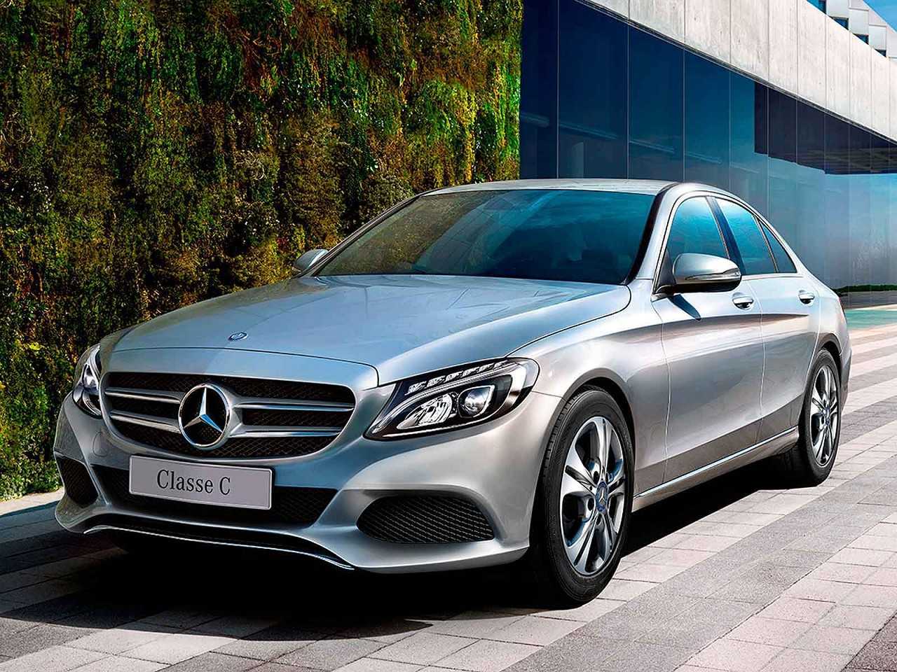 Mercedes-Benz�Classe C - Foto 51 de 55 - 1600 x 1200 pixels2017 - �ngulo frontal