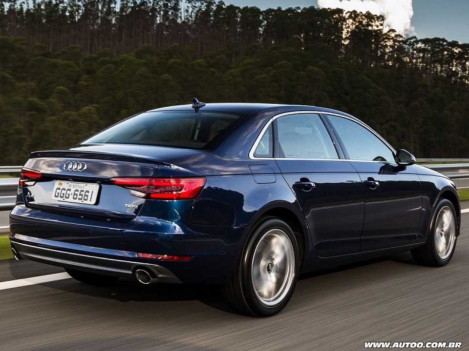 Audi�A4 2017 - �ngulo traseiro
