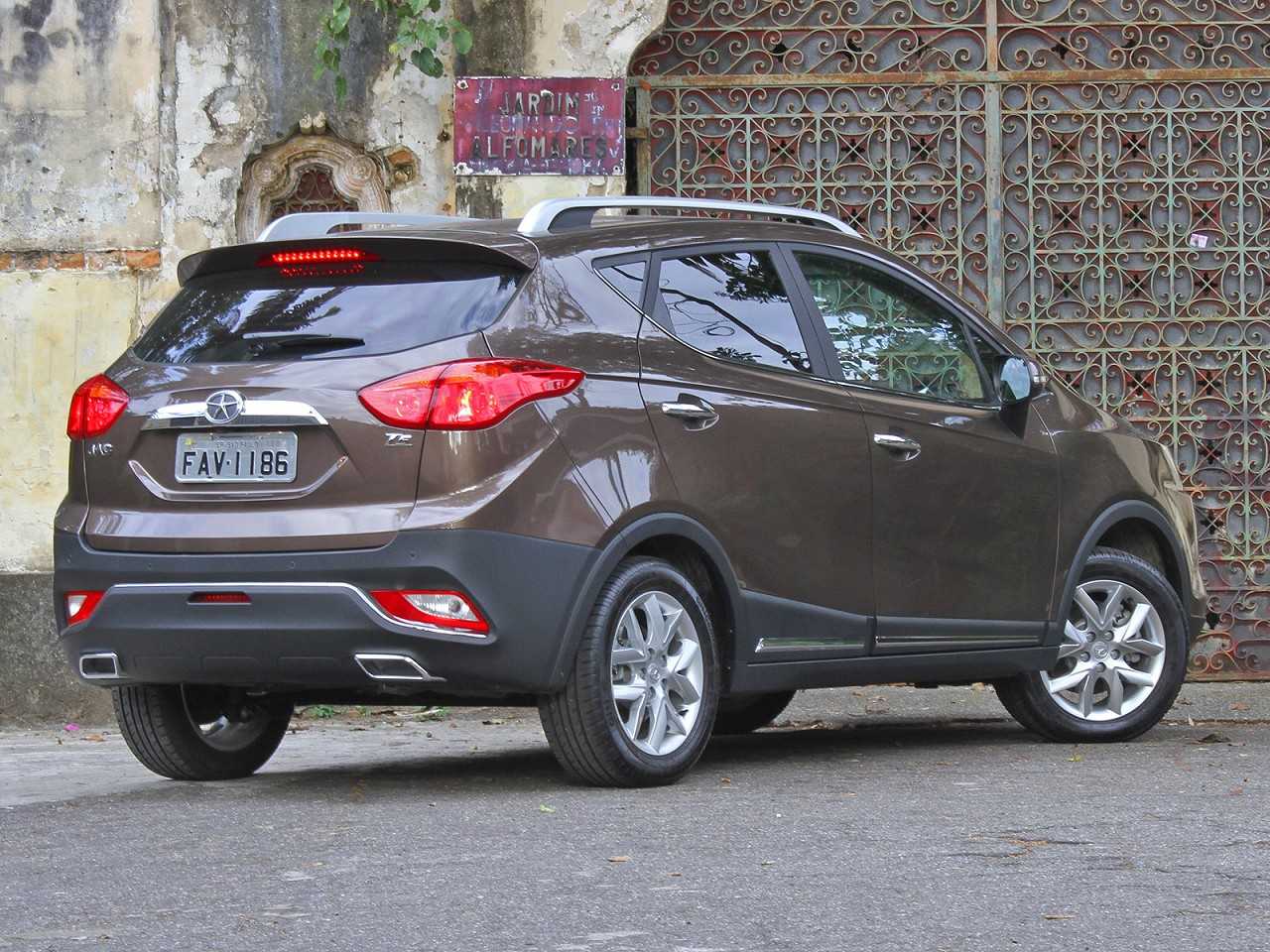 JAC�T50 2016 - �ngulo traseiro