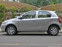 AUTOO Toyota Etios 2017