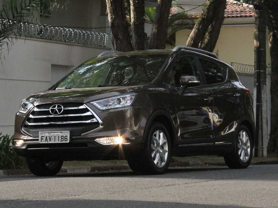 JAC�T50 2016 - �ngulo frontal