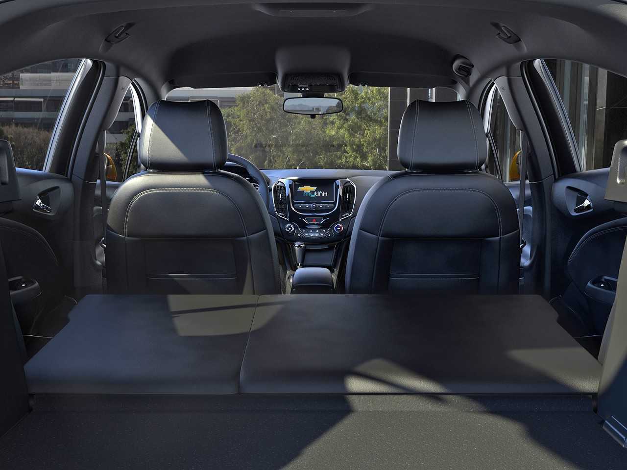 Chevrolet�Cruze Sport6 2017 - porta-malas