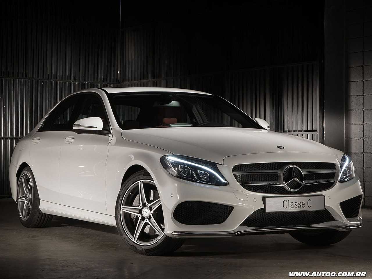 Mercedes-Benz�Classe C 2016 - �ngulo frontal