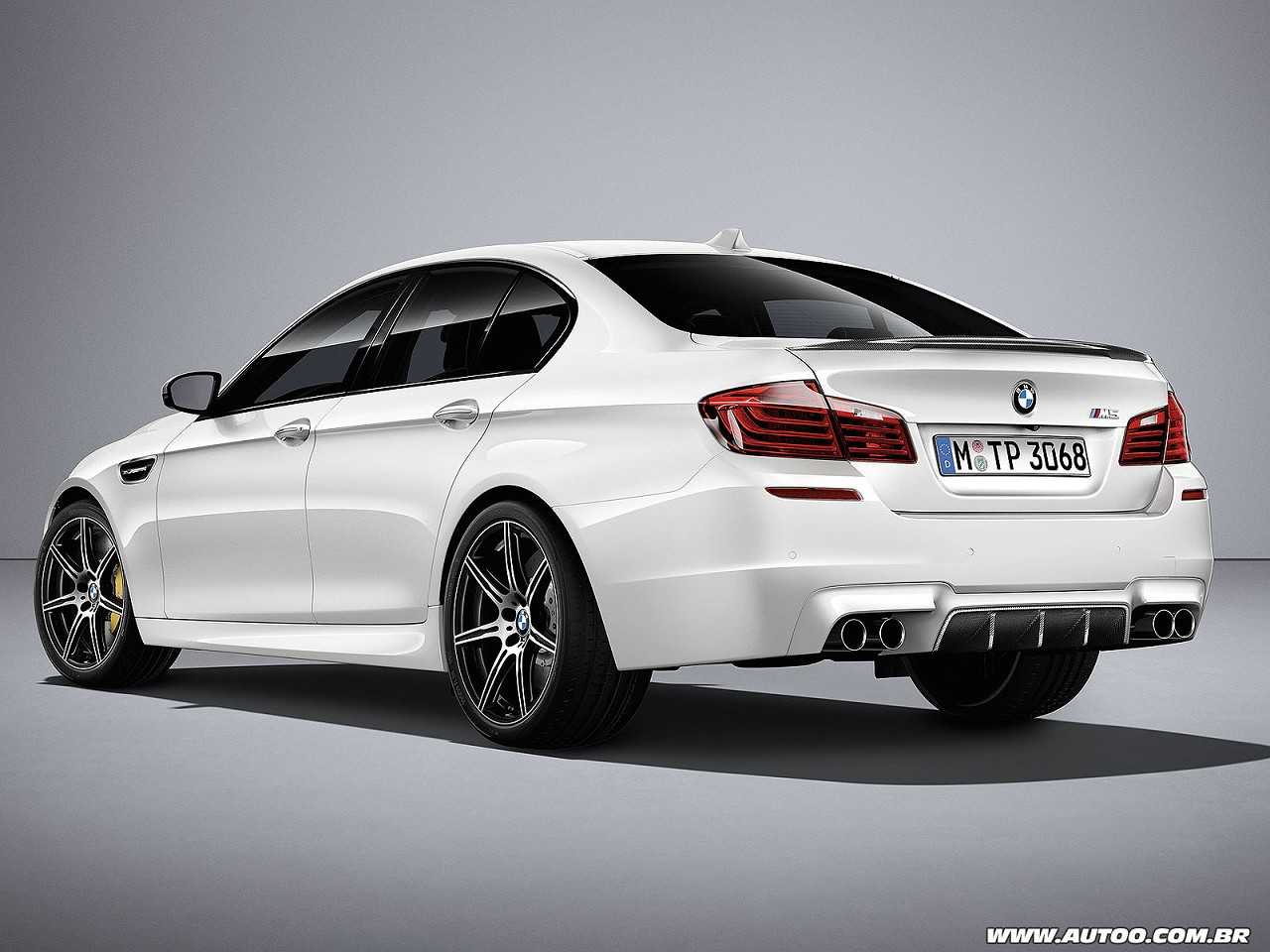 BMW�M5 2017 - �ngulo traseiro