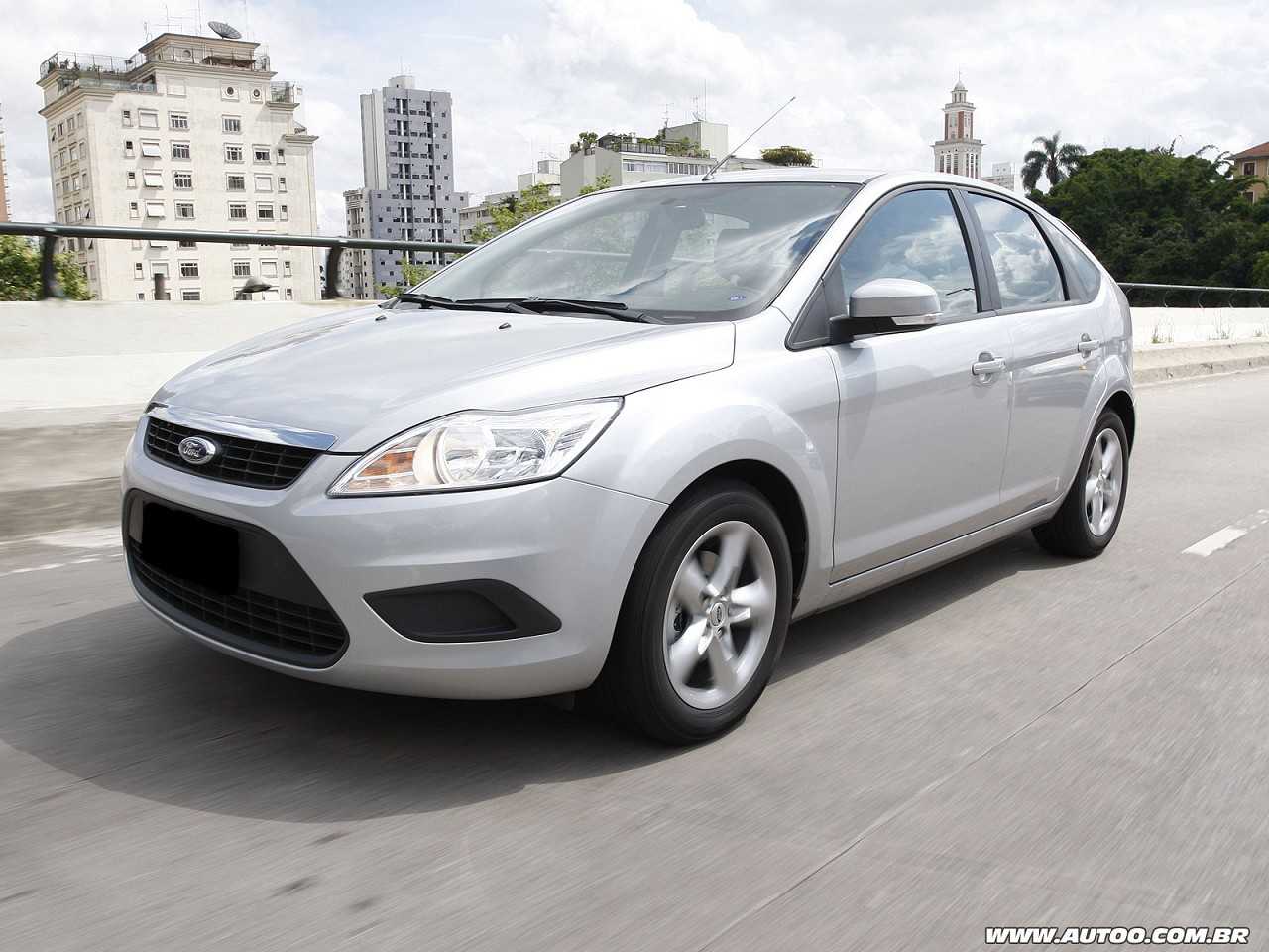 FordFocus 2011 - ngulo frontal