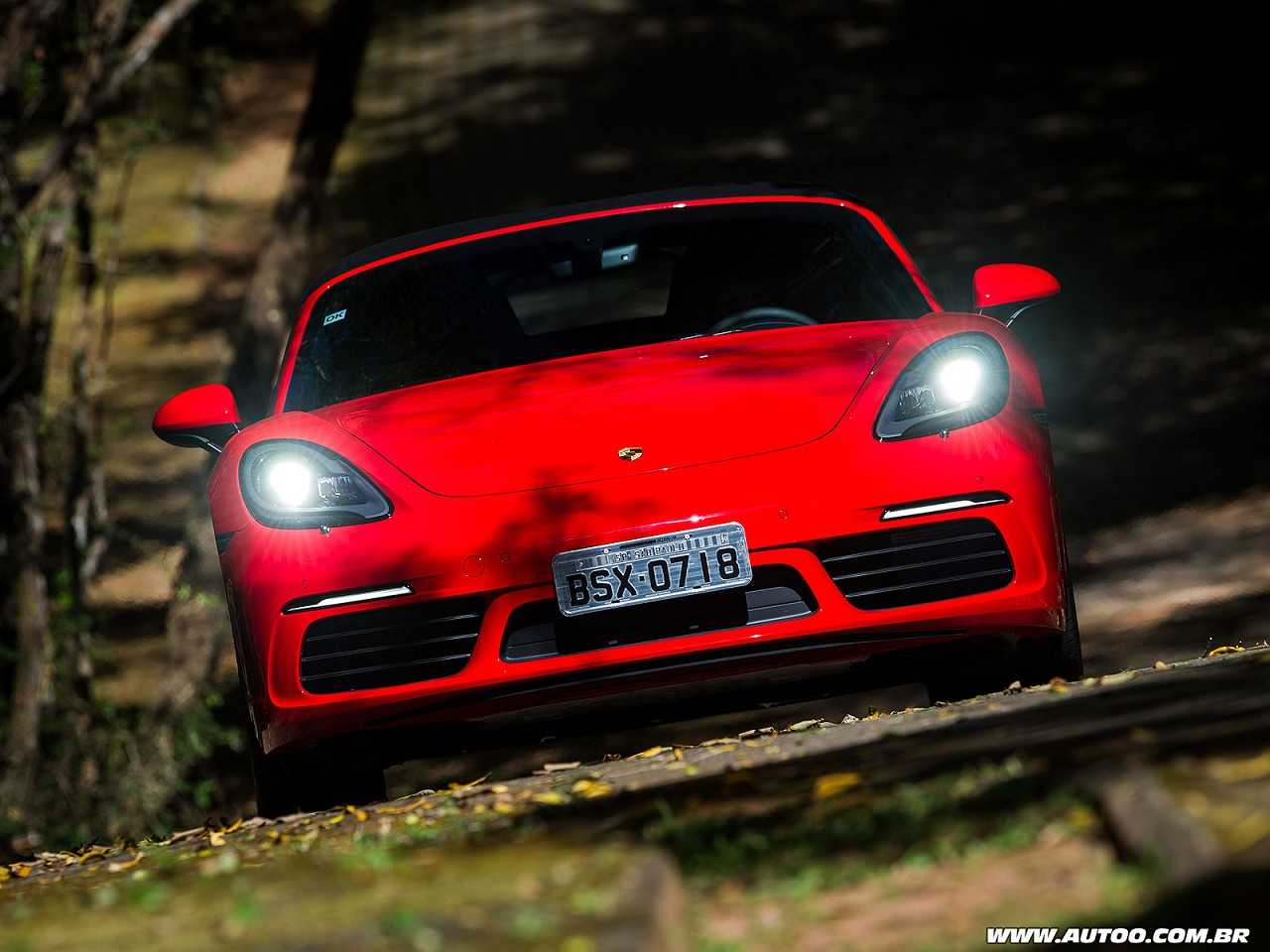 Porsche�718 Boxster - Foto 16 de 19 - 1600 x 1200 pixels2016 - frente