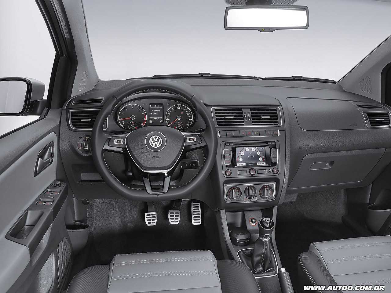 Volkswagen�Space Cross 2016 - painel