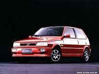 Divulgação Uno Turbo de 1994, o primeiro carro nacional com motor turbo de fábrica