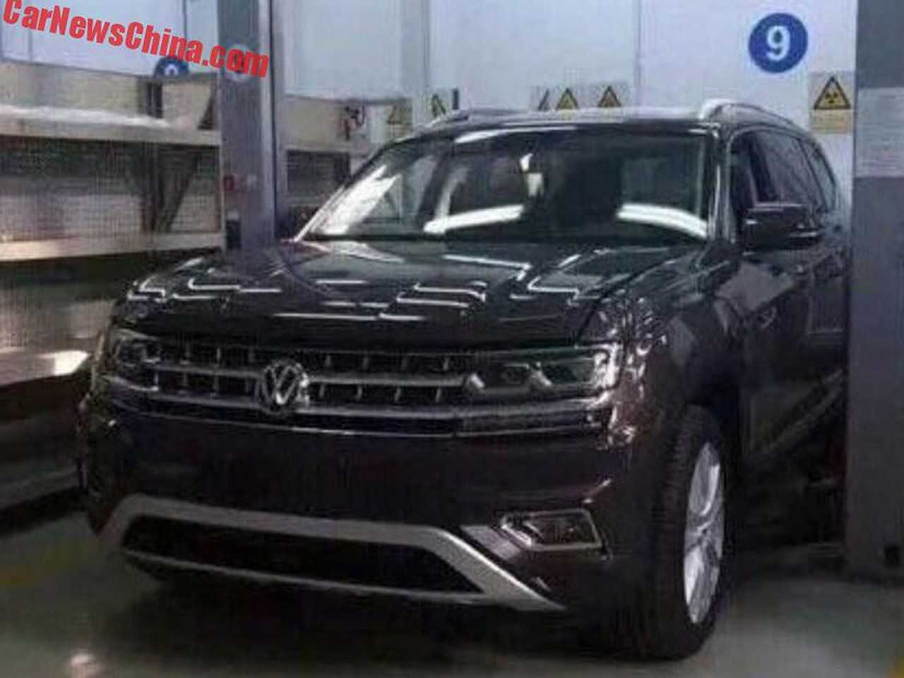 Volkswagen Teramont flagrado na China