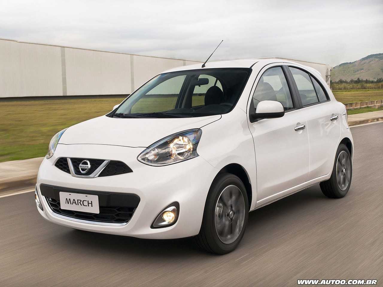 Nissan�March 2017 - �ngulo frontal