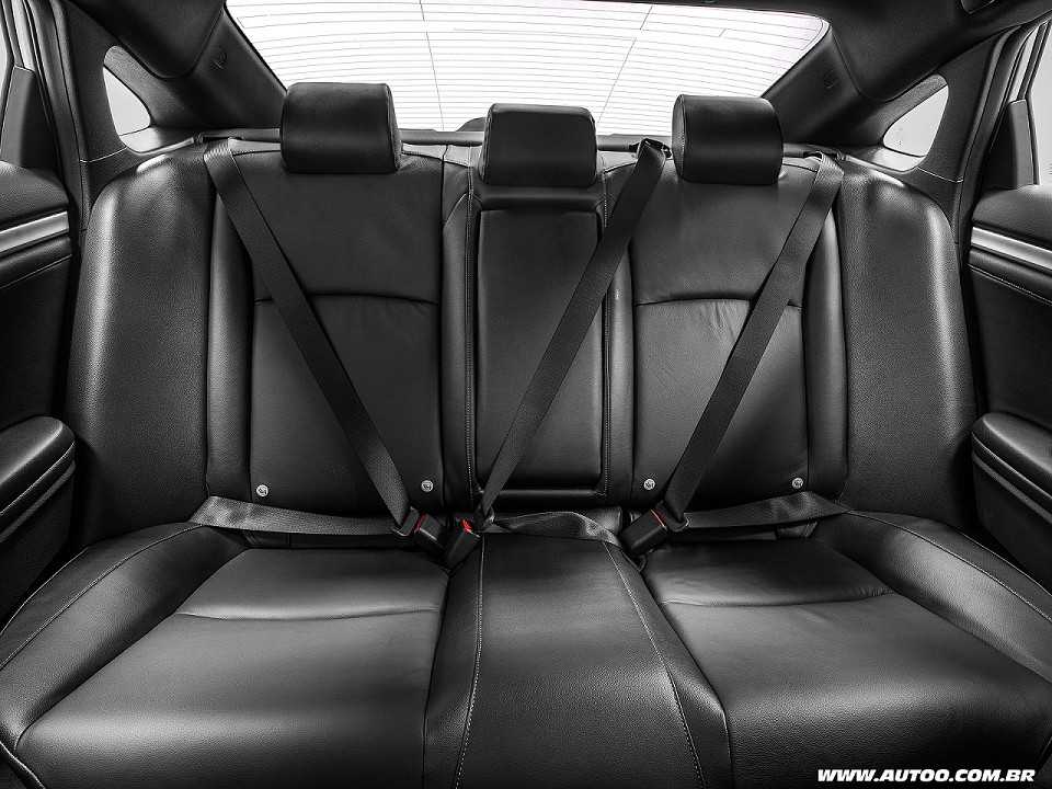 Honda�Civic 2017 - bancos traseiros