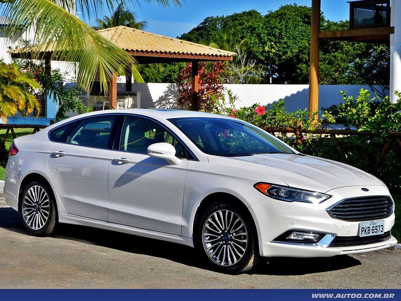 FordFusion 2017 - ngulo frontal