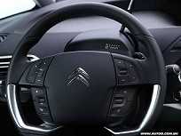 Divulgação Citroën C4 Picasso 2016