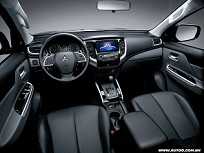 Divulgação Mitsubishi L200 Triton 2017