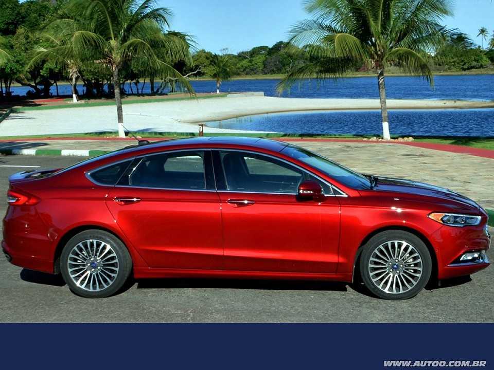 FordFusion 2017 - lateral