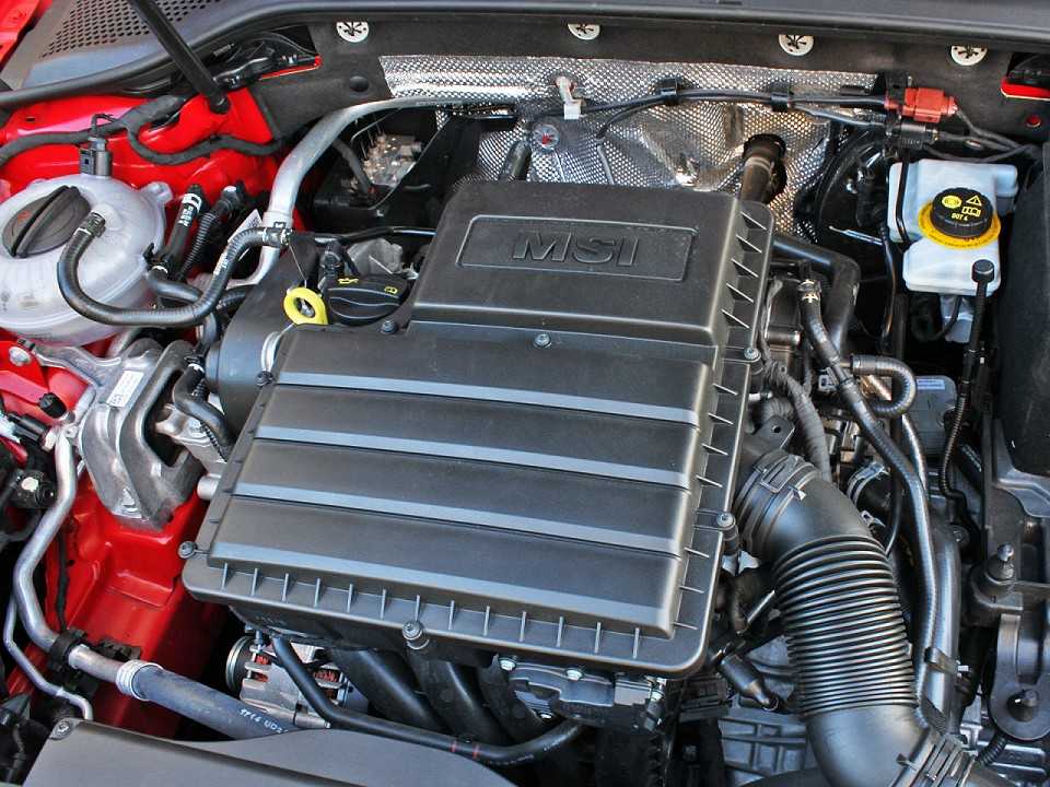 VolkswagenGolf 2017 - motor