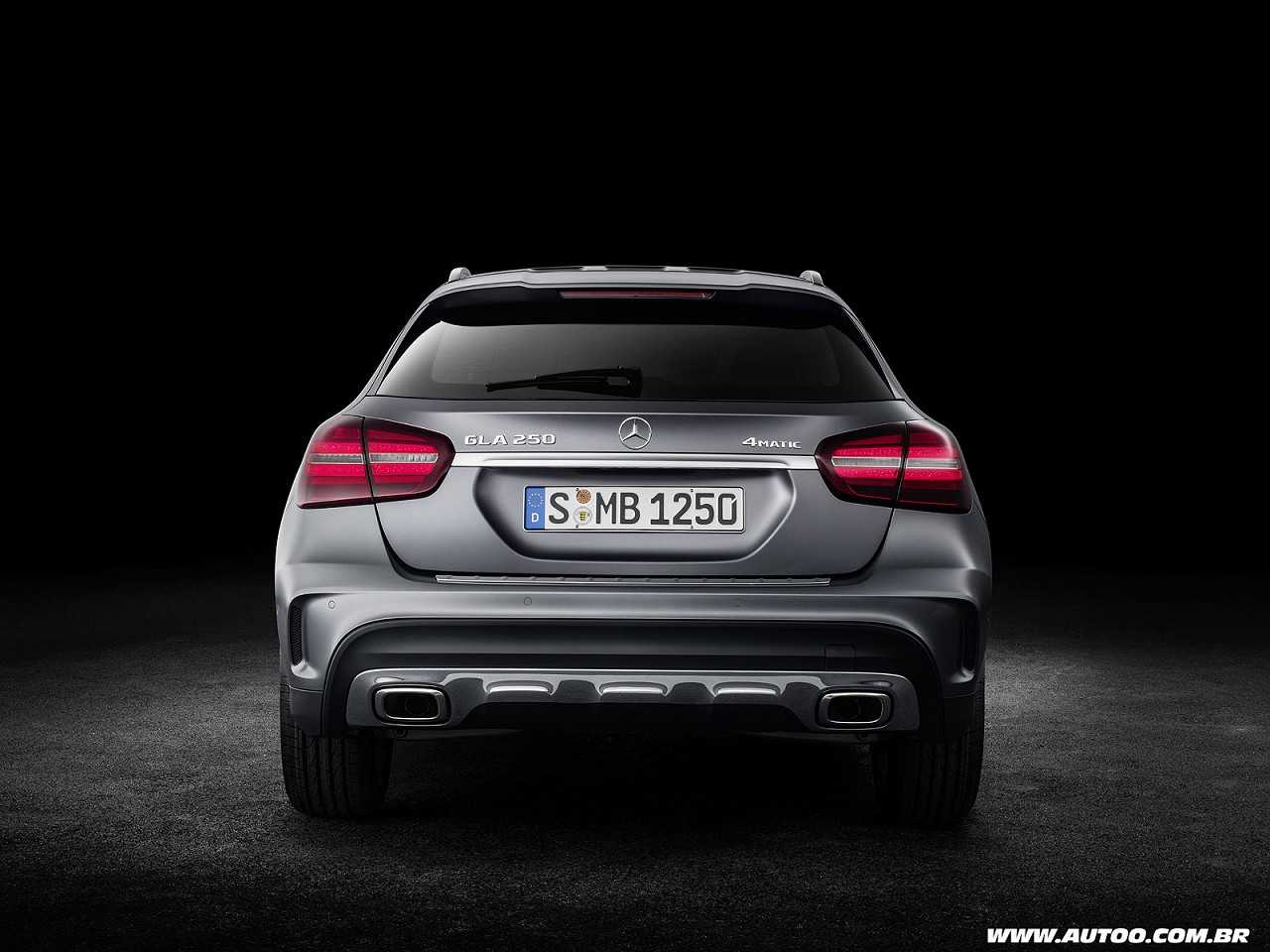 Mercedes-Benz�GLA - Foto 12 de 39 - 1600 x 1200 pixels2018 - traseira