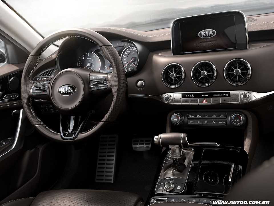 Kia�Stinger 2018 - painel