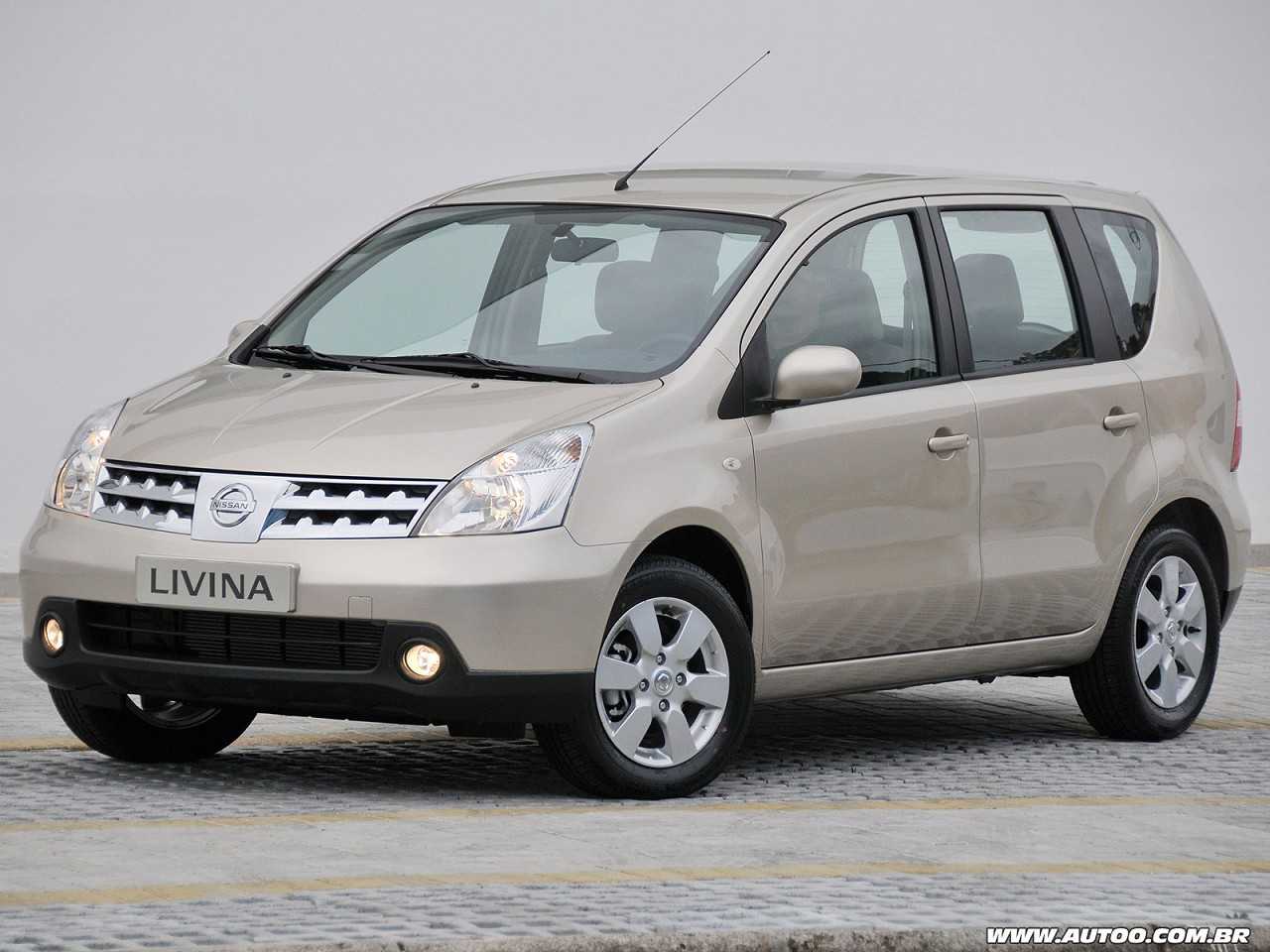 Nissan�Livina - Foto 2 de 3 - 1600 x 1200 pixels2010 - �ngulo frontal