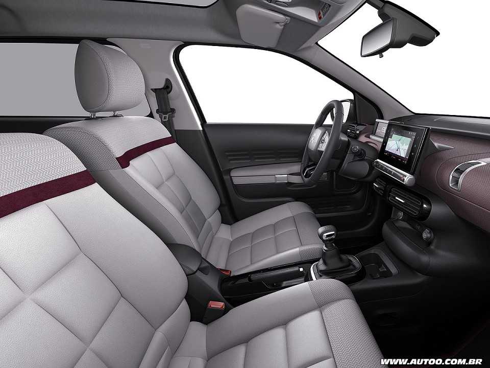 Citro�n�C4 Cactus 2018 - bancos dianteiros