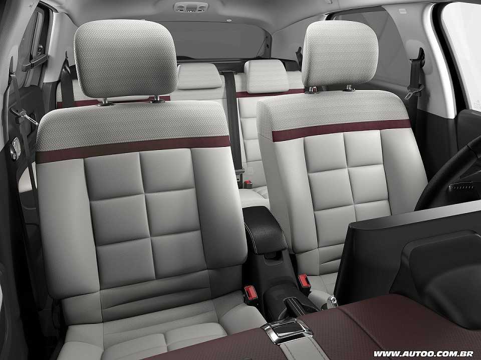Citro�n�C4 Cactus 2018 - bancos dianteiros
