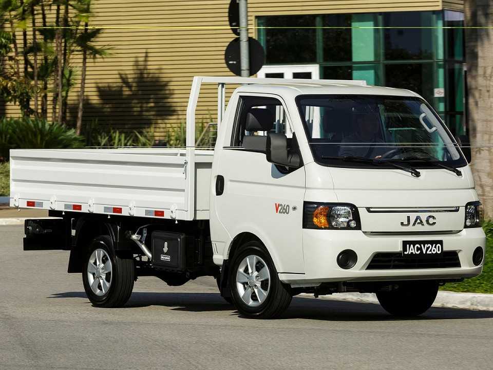 JAC�V260 2018 - �ngulo frontal