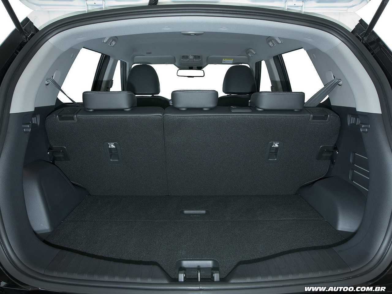 SsangYong�Tivoli - Foto 11 de 24 - 1600 x 1200 pixels2017 - porta-malas