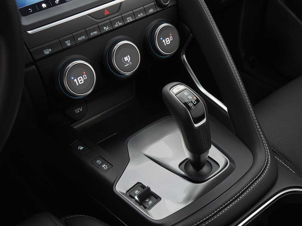 Jaguar�E-Pace 2018 - c�mbio