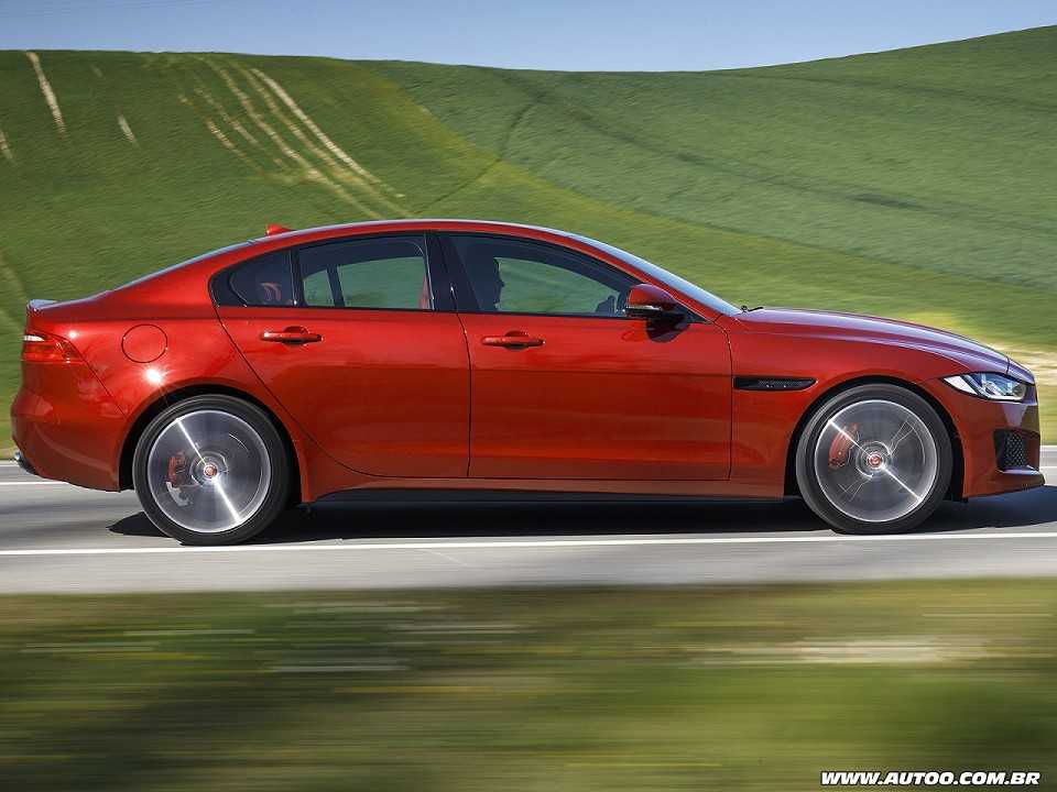 Jaguar�XE 2018 - lateral