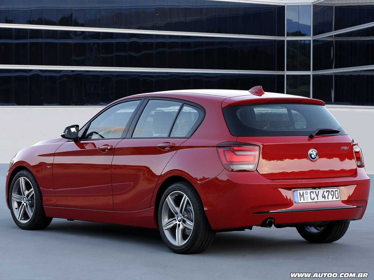 BMW�S�rie 1 2012 - �ngulo traseiro