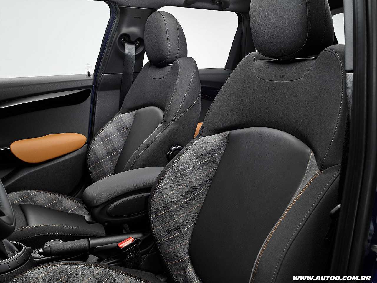 Mini�Hatch 3 portas 2017 - bancos dianteiros