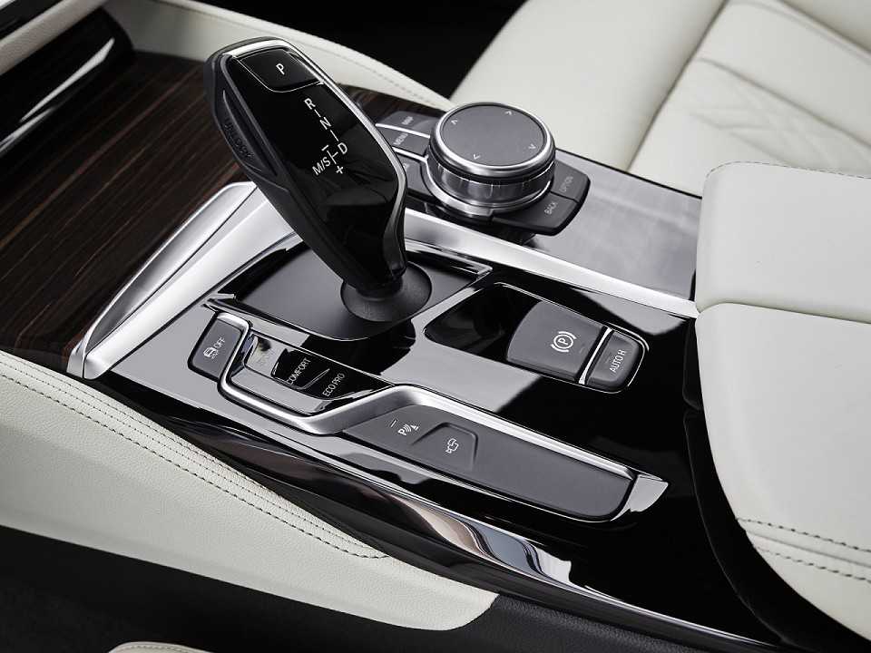BMW�S�rie 5 2017 - c�mbio