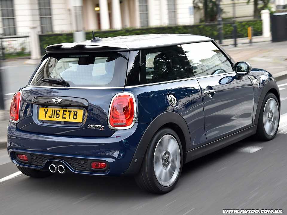 Mini�Hatch 3 portas 2017 - �ngulo traseiro
