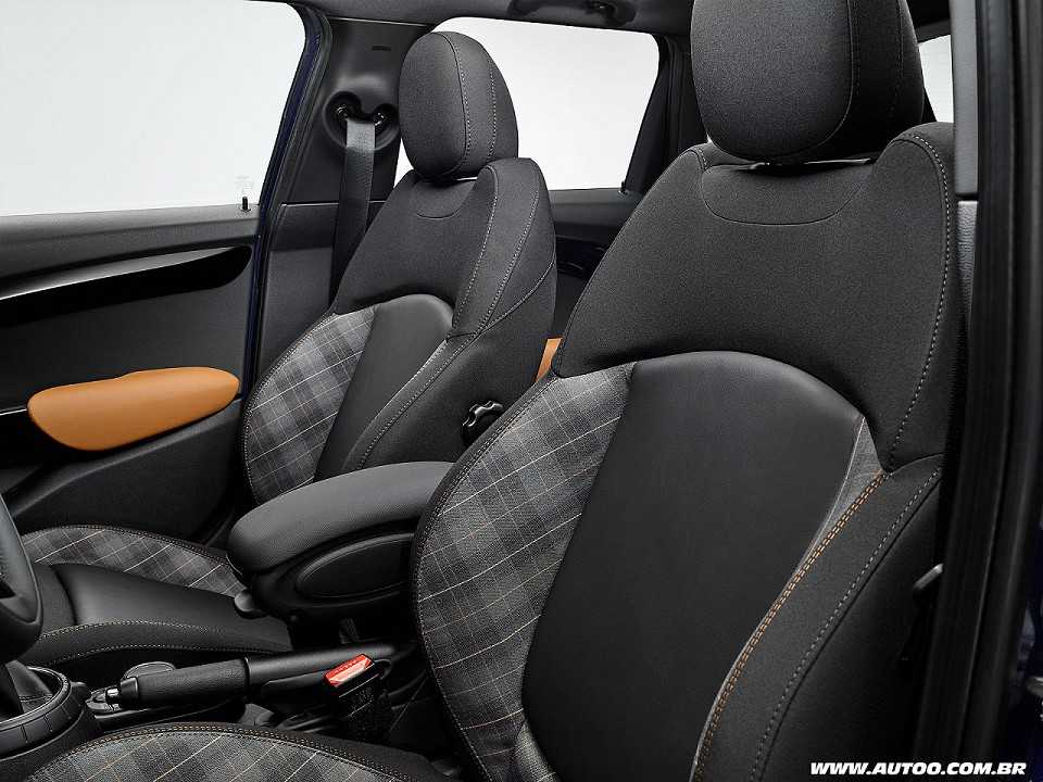 Mini�Hatch 3 portas 2017 - bancos dianteiros