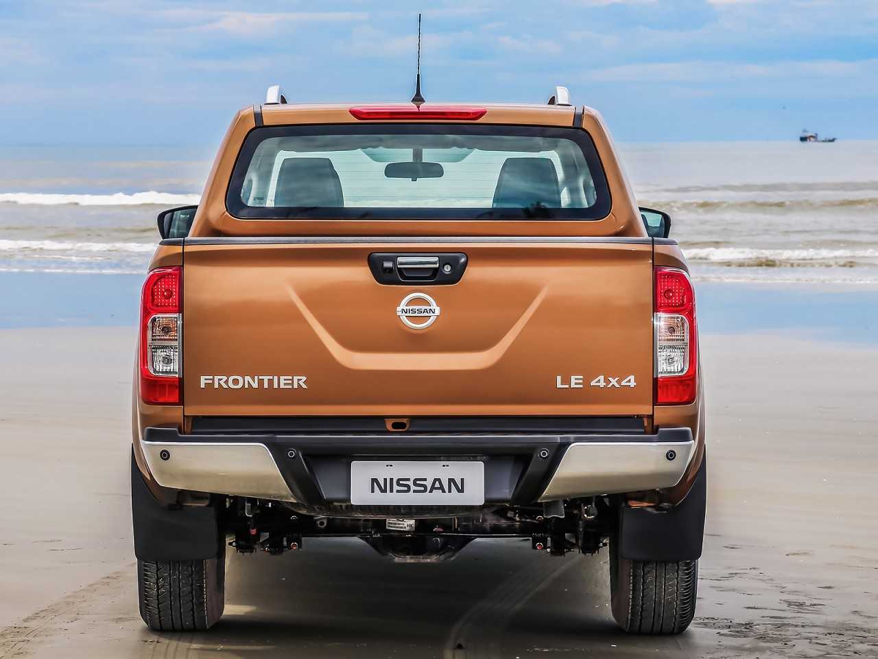 NissanFrontier 2017 - traseira