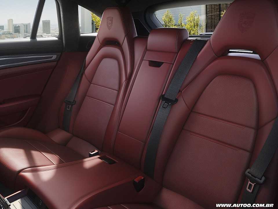 Porsche�Panamera Sport Turismo 2018 - bancos traseiros
