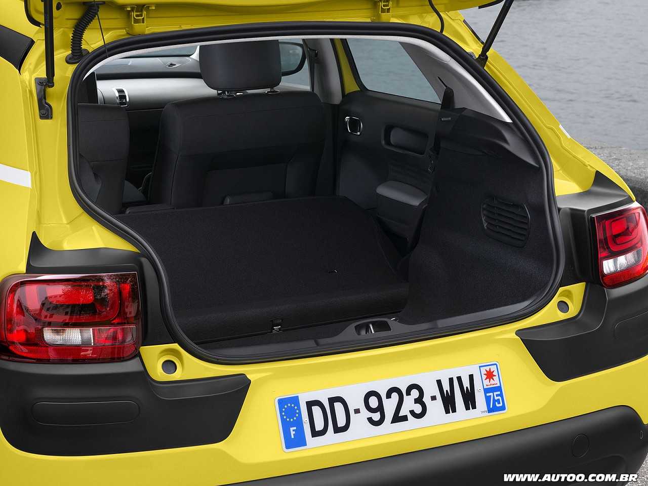 Citro�n�C4 Cactus 2017 - porta-malas