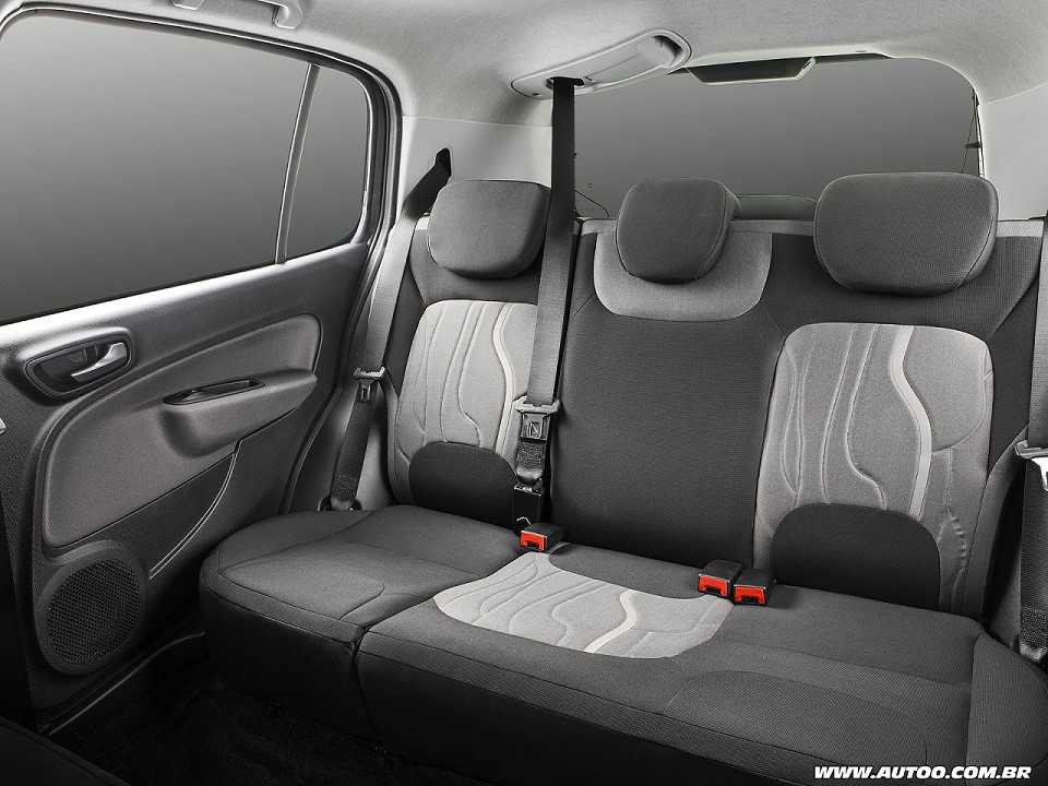 Fiat�Uno 2017 - bancos traseiros
