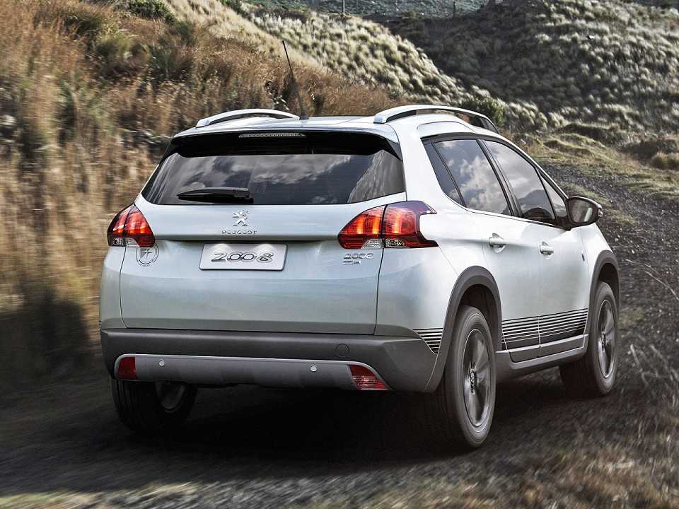 Peugeot�2008 2017 - �ngulo traseiro