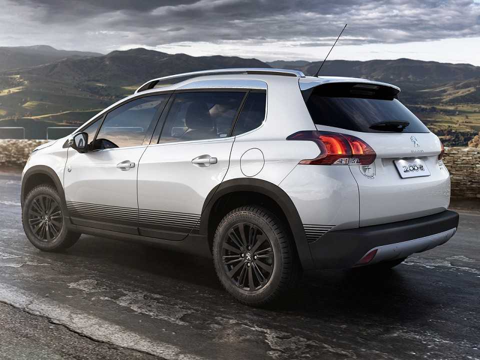 Peugeot�2008 2017 - �ngulo traseiro