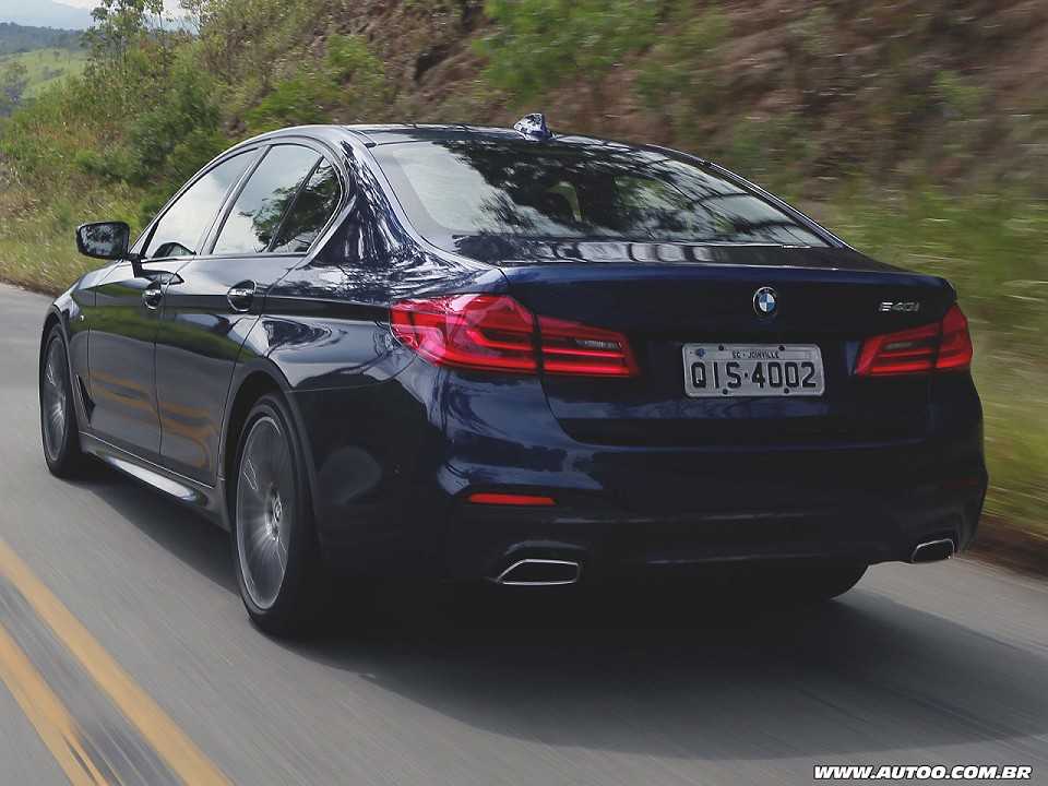 BMW�S�rie 5 2017 - �ngulo traseiro