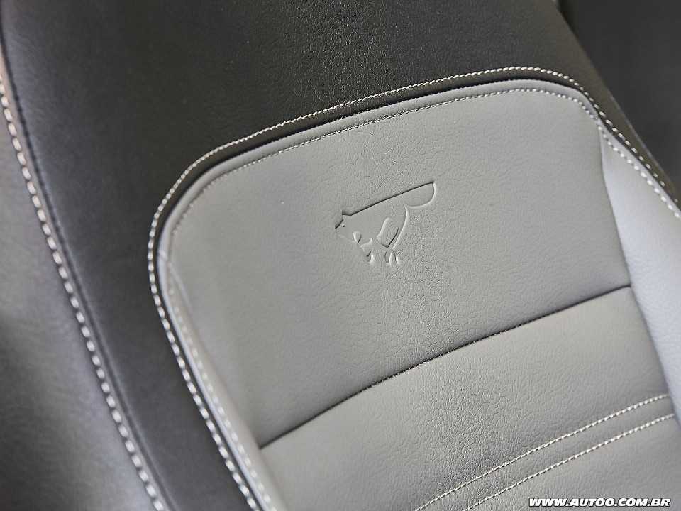 Volkswagen�Polo 2018 - bancos dianteiros