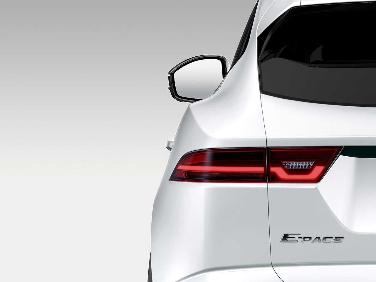 Primeira imagem oficial do Jaguar E-Pace, que chegar ao mercado global em 2018
