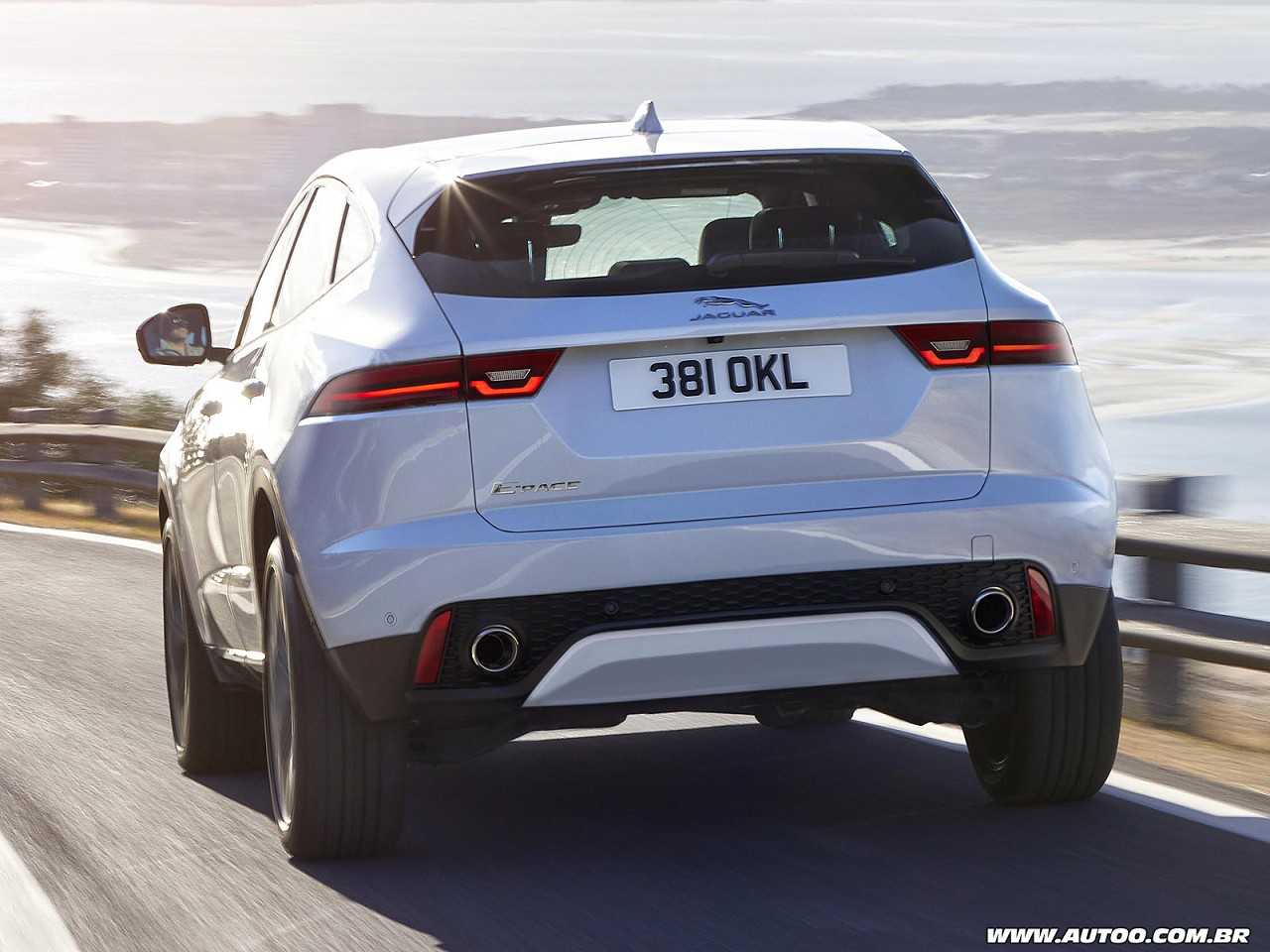 Jaguar�E-Pace 2018 - �ngulo traseiro