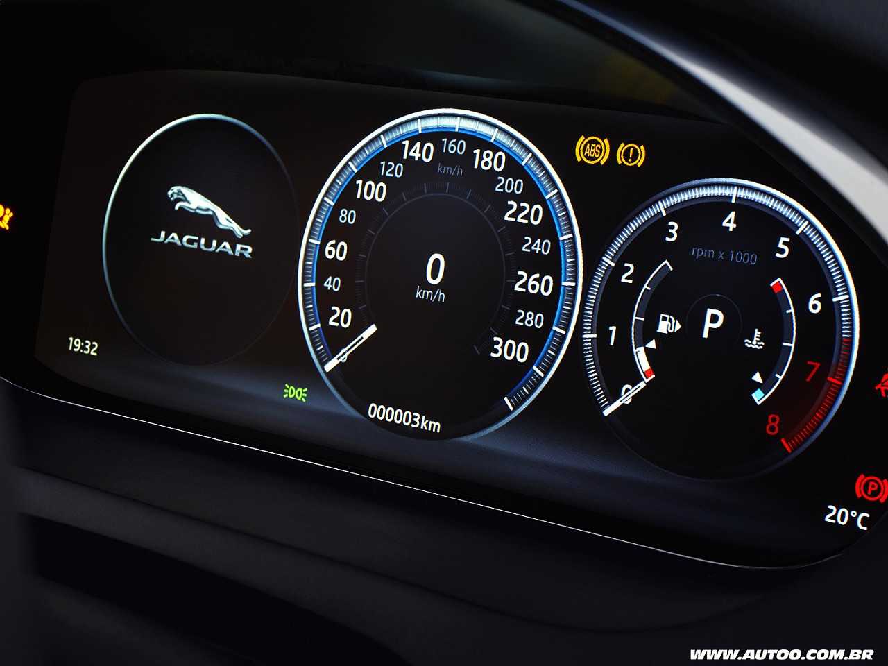 Jaguar�E-Pace 2018 - painel de instrumentos